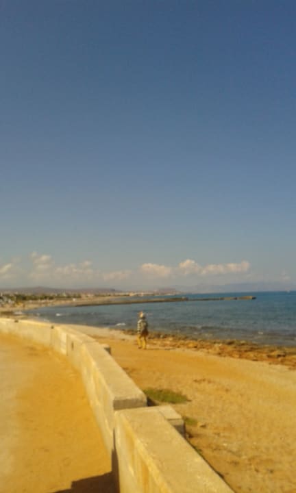 Strand Hotel Serita Beach