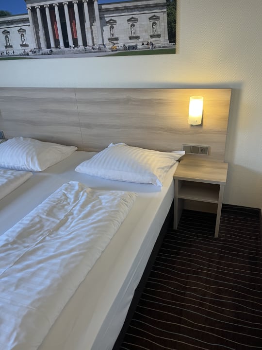 Zimmer ECONTEL Hotel München