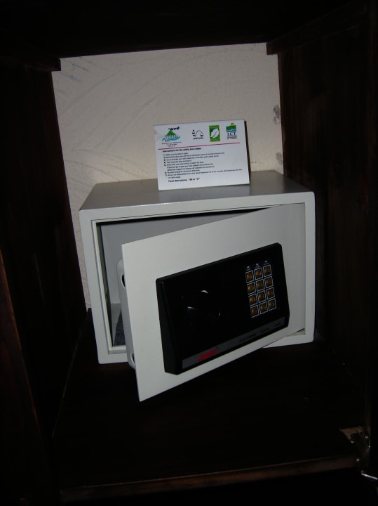 Safe Hotel Arenal Springs