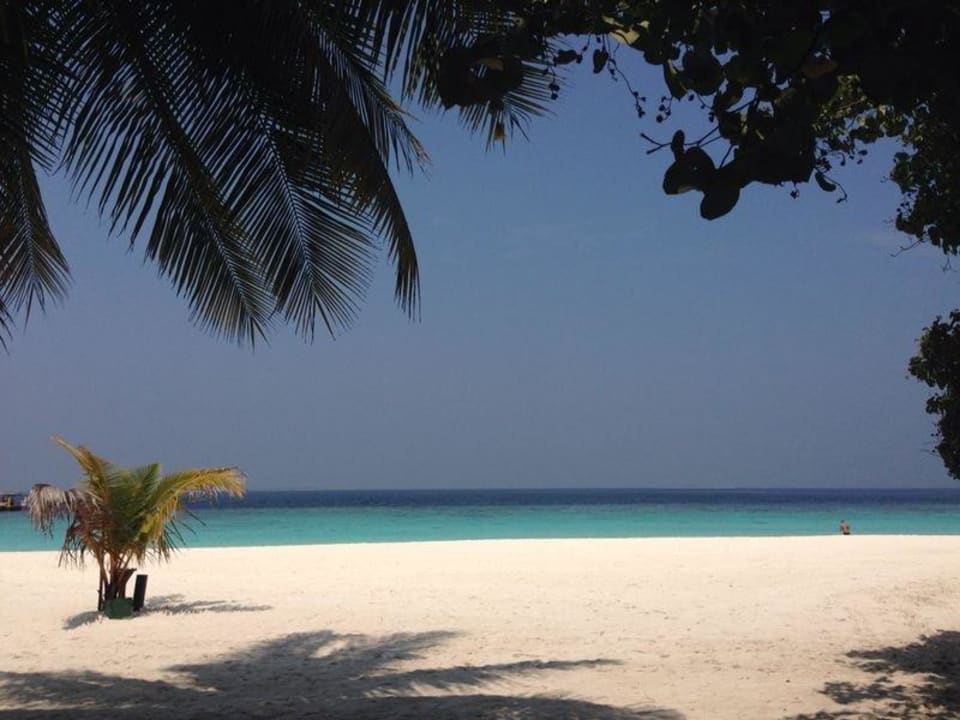 Sandstrand bei Ebbe Adaaran Select Meedhupparu Island Resort - Premium All Inclusive