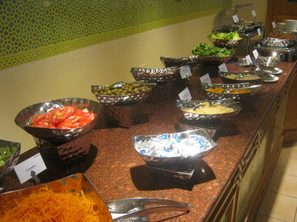 Salate zum Frühstück Crowne Plaza Salalah