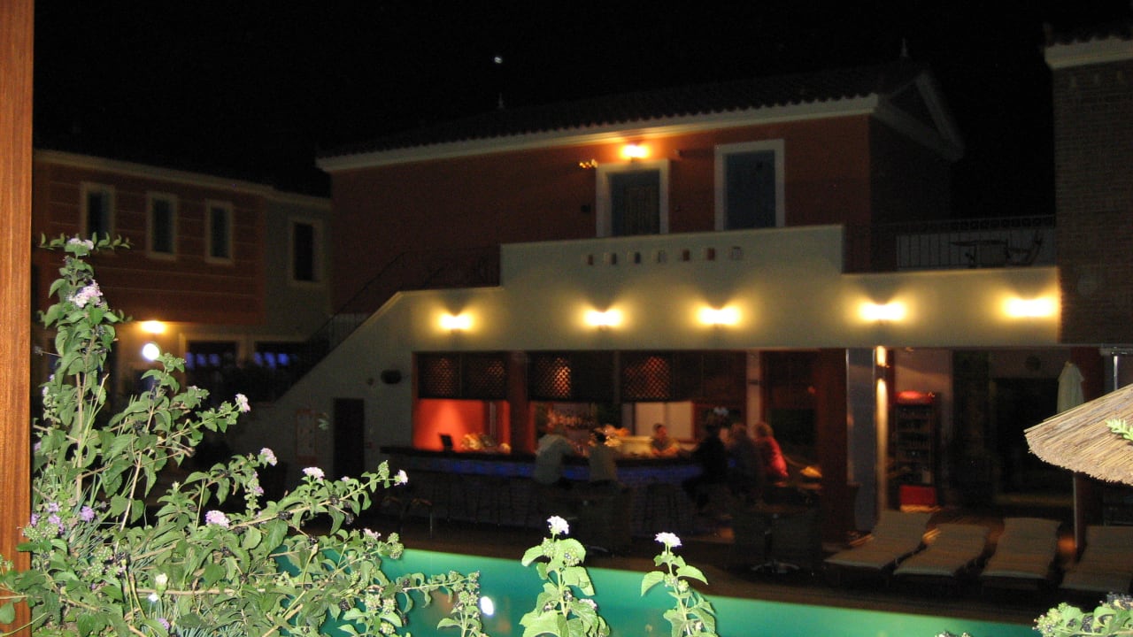 Poolbar Sirena Residence & Spa