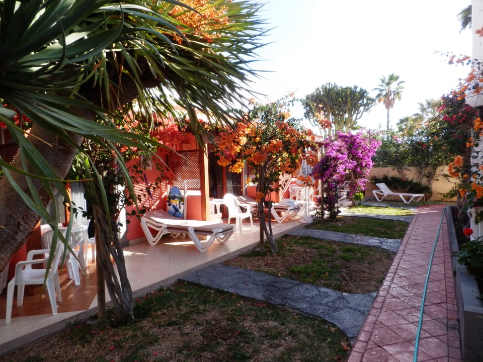 Außenansicht HL Miraflor Suites Hotel