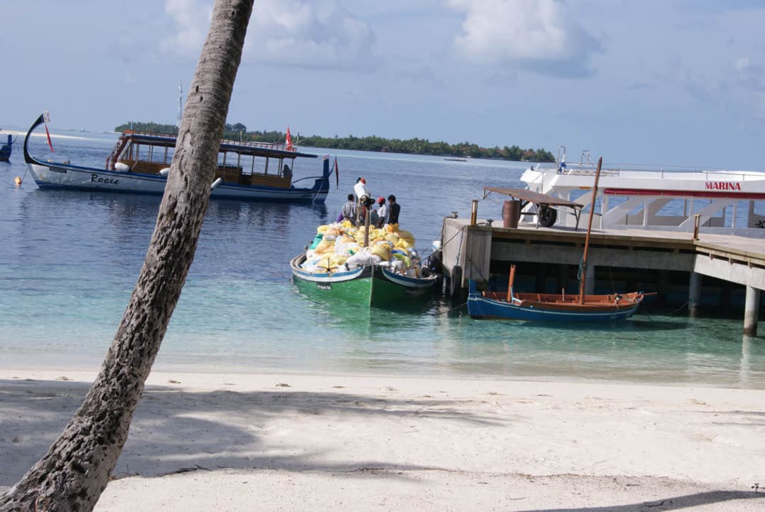 Mehr Sandsäcke für Vilamendhoo Vilamendhoo Island Resort & Spa