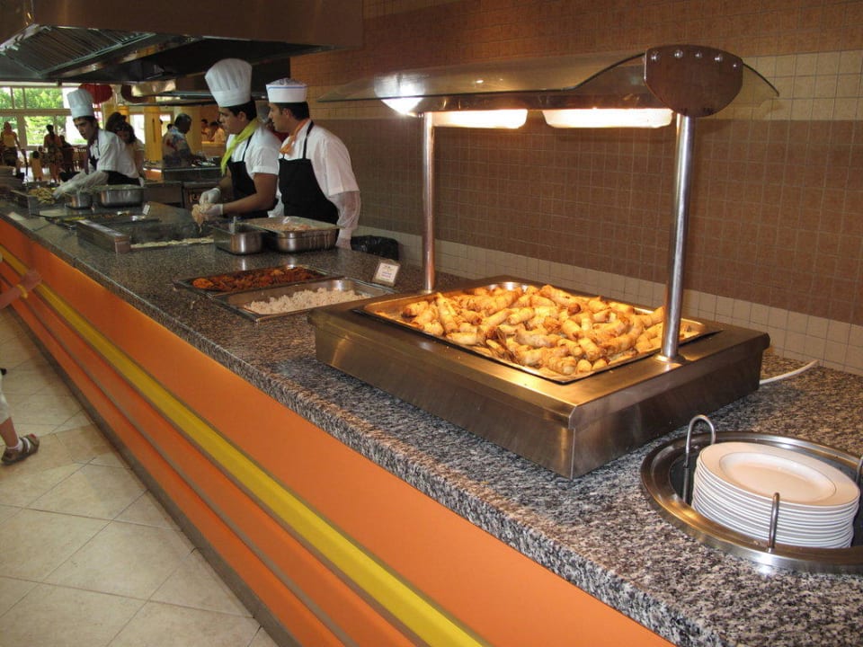 Buffet VONRESORT Golden Beach