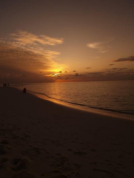 Strand Kuredu Island Resort & Spa
