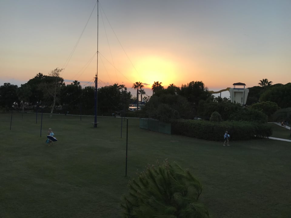 Traum Sonnenuntergang ROBINSON PAMFILYA