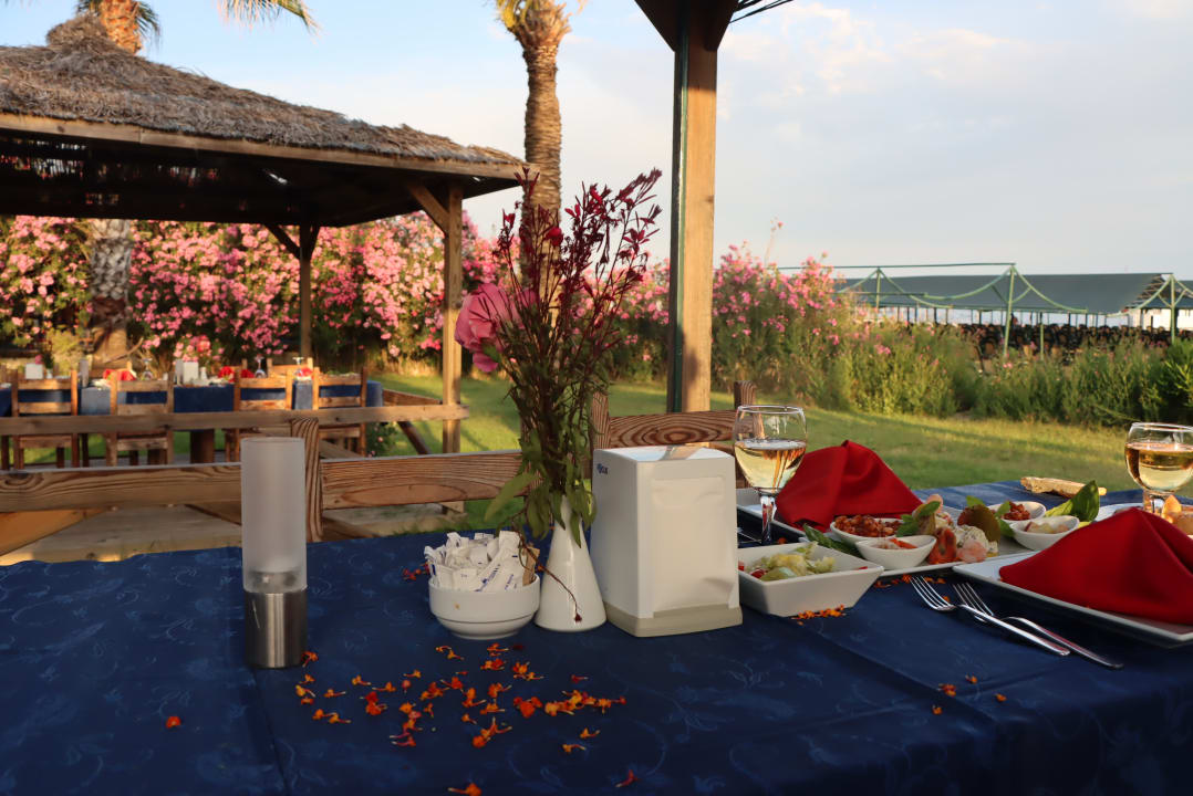 Gastro Royal Atlantis Beach Hotel
