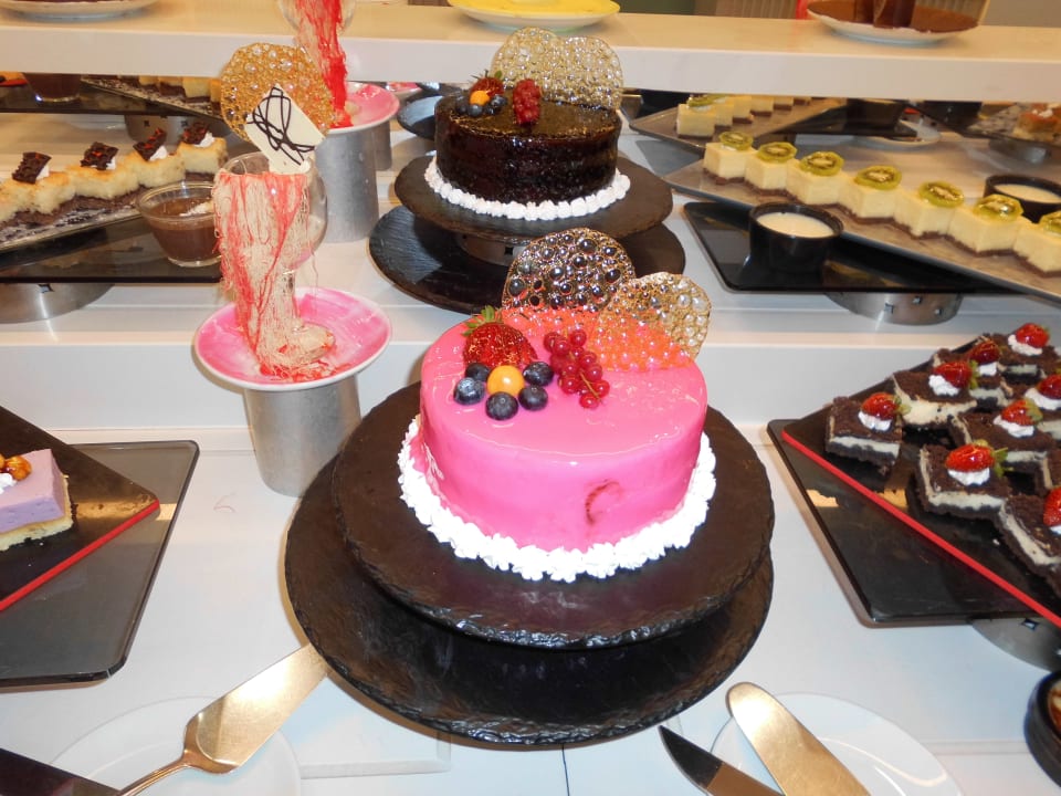 Gastro Iz Flower Side Beach Hotel