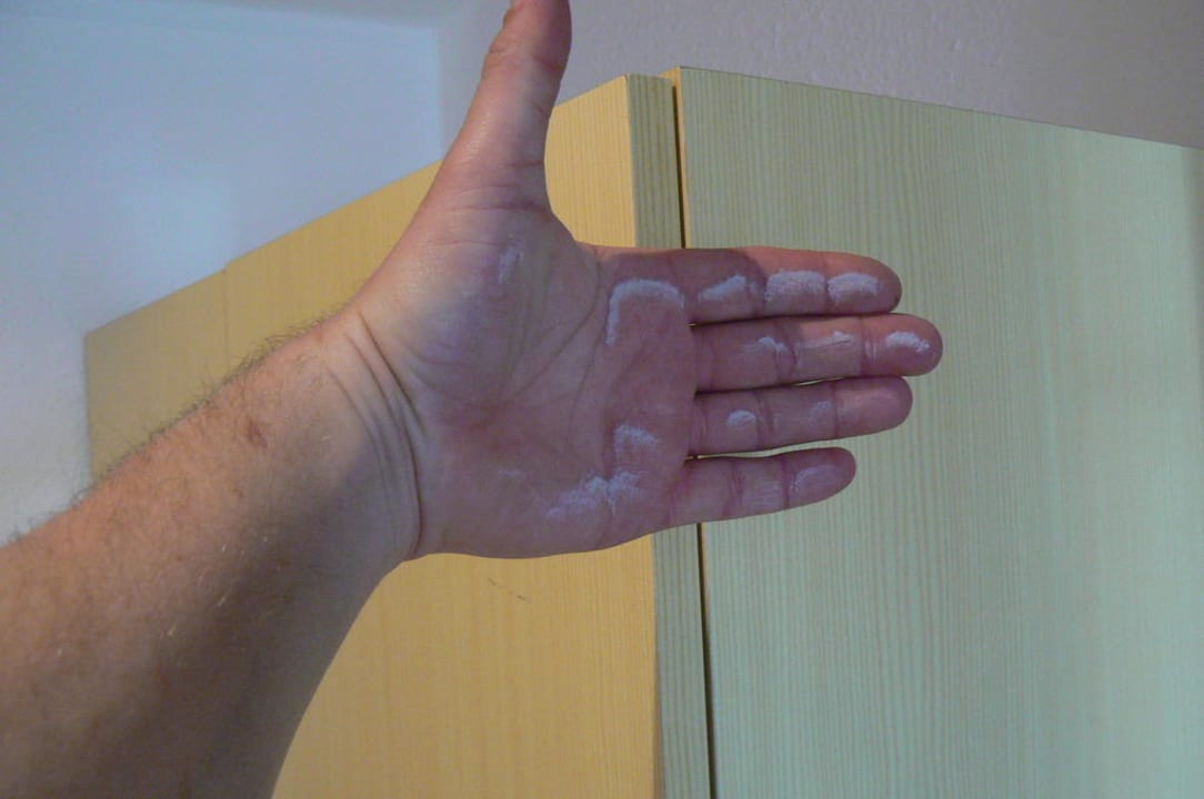 Staub vom Schrank Hotel Waldhorn