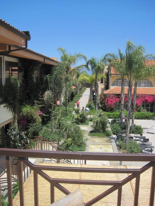 Ausblick von der Restaurantterrasse TUI MAGIC LIFE Calabria