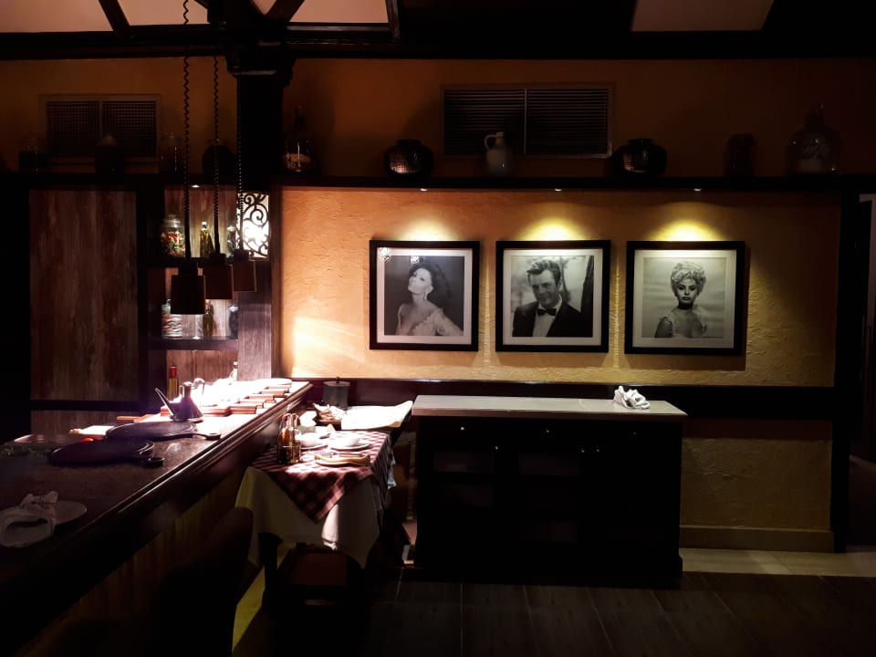 Gastro Miramar Al Aqah Beach Resort