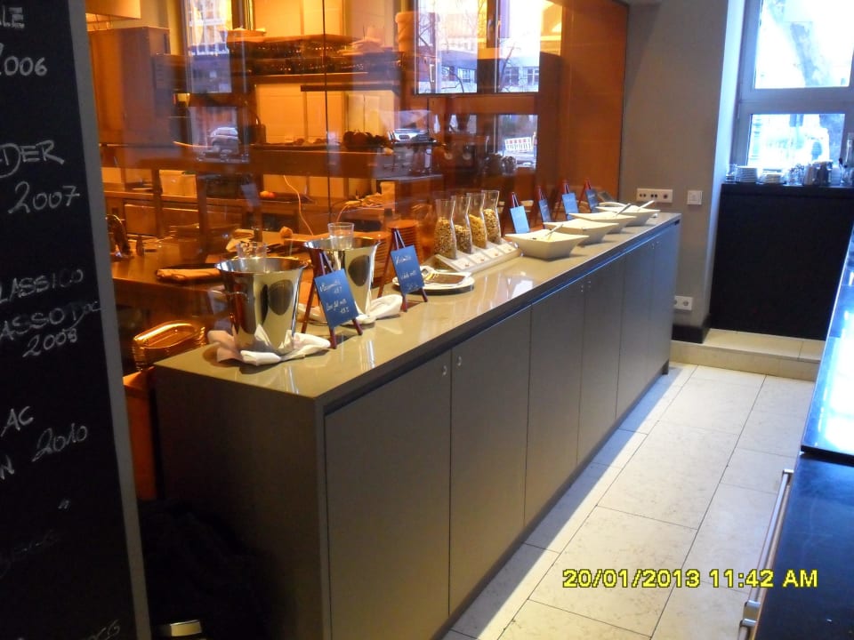 Frühstücksbuffet Hotel Indigo Berlin - Ku'damm
