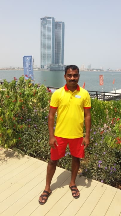 Jenil der beste Lifeguard Hilton Garden Inn Ras Al Khaimah