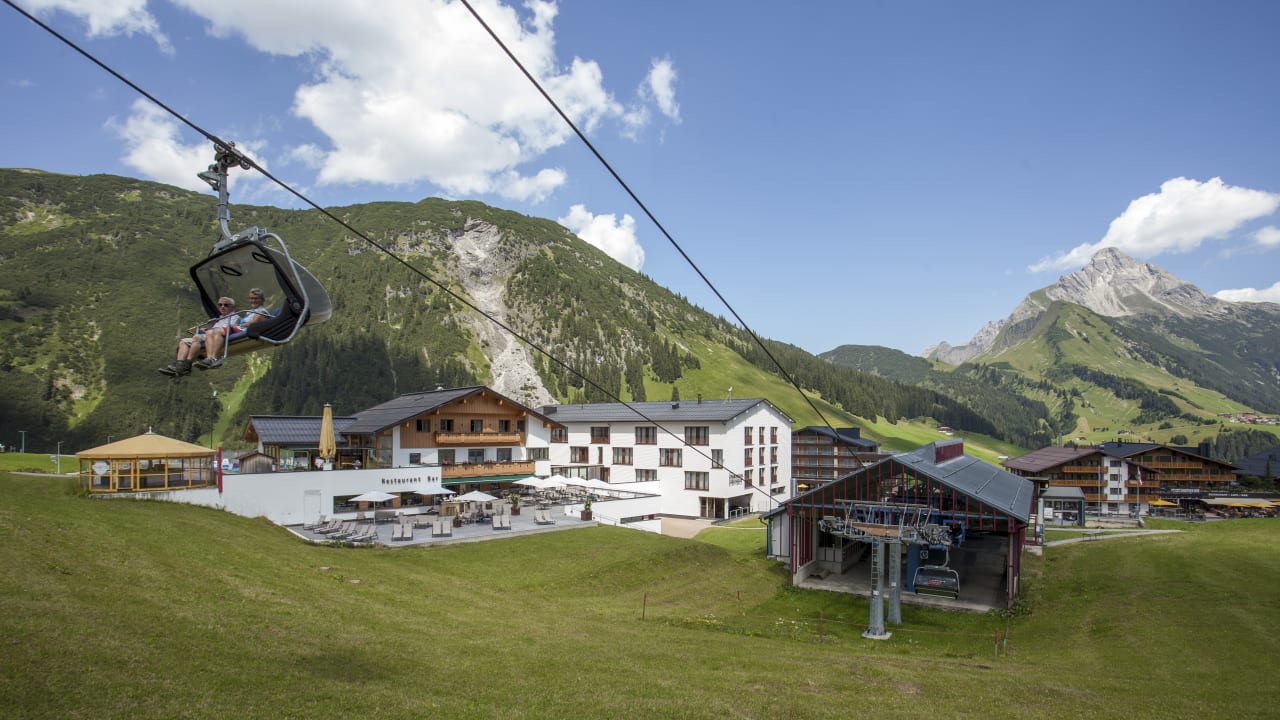 Außenansicht Hotel Steffisalp