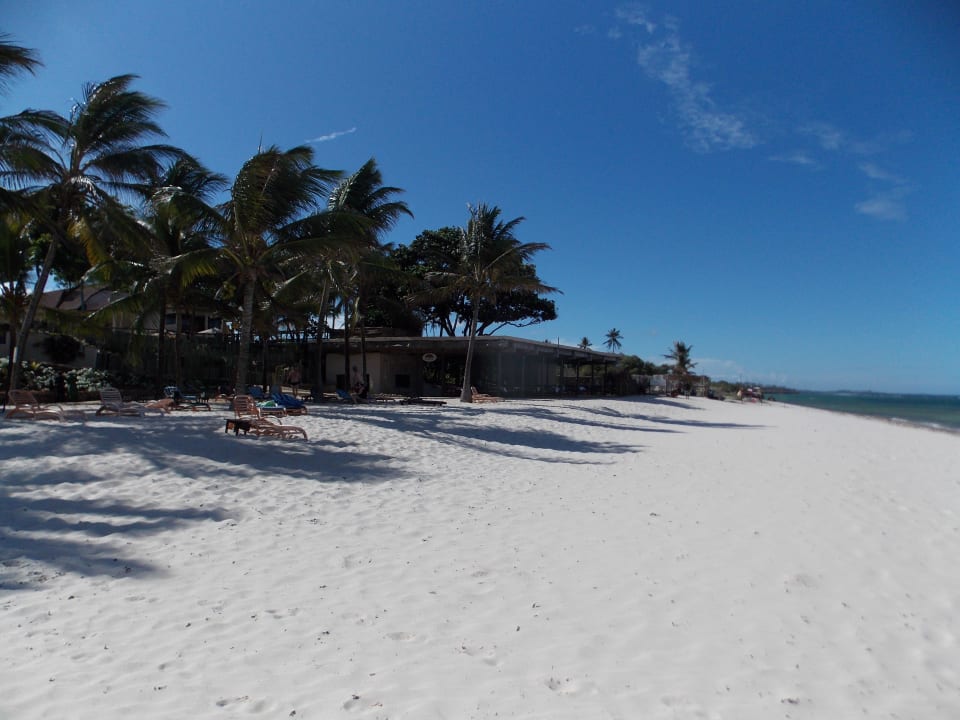 Strand Resort Amani Tiwi Beach