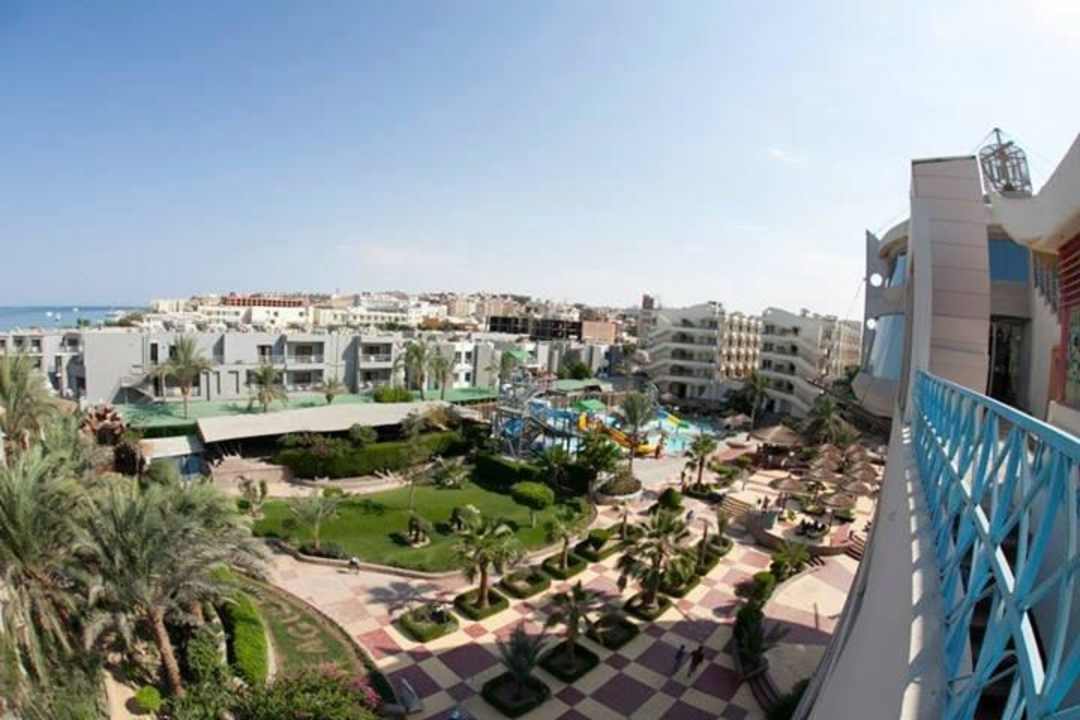 Панорамный вид из китайского ресторана Seagull Beach Resort
