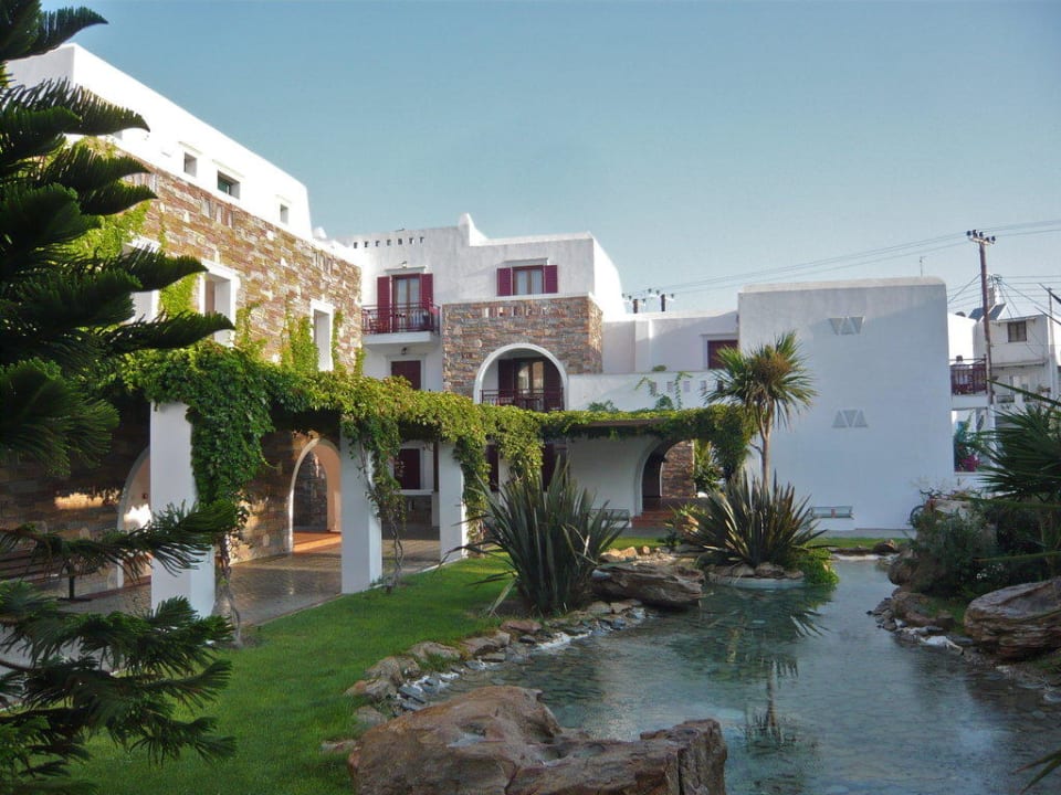 Gepflegte Gartenanlage Naxos Resort Beach Hotel