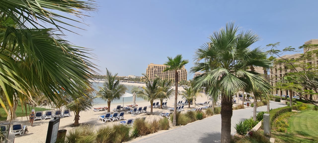 Strand DoubleTree by Hilton Resort & Spa Marjan Island