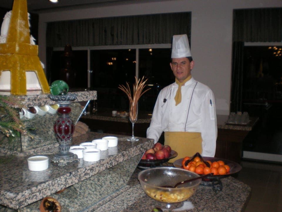 Cuisinier au buffet Trendy Aspendos Beach Hotel