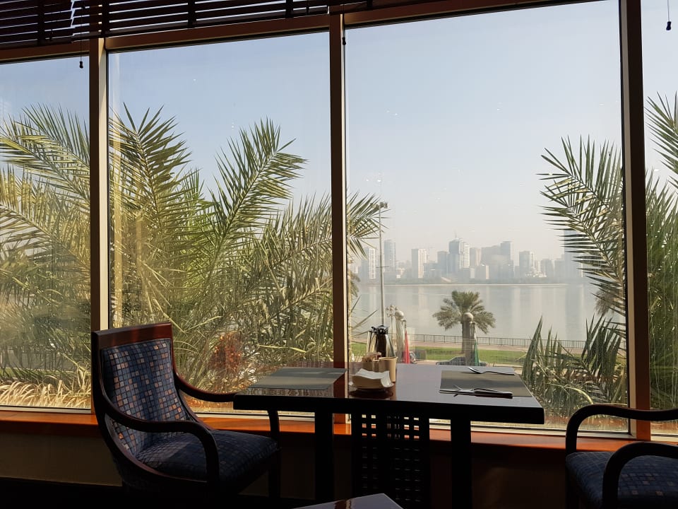 Ausblick Corniche Hotel Sharjah