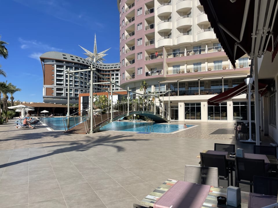 Pool Saturn Palace Resort Hotel