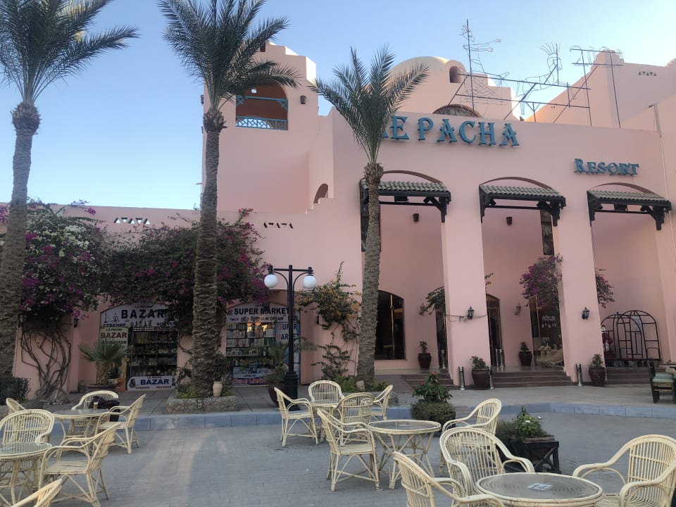 Außenansicht Hotel Le Pacha Beach Resort
