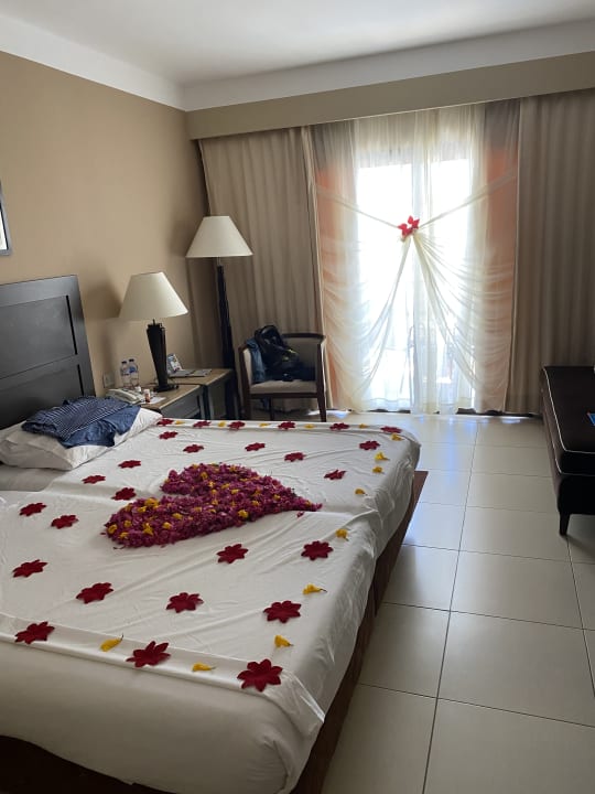 Zimmer Jaz Dar EL Madina