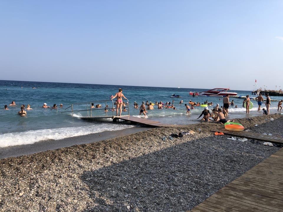 Strand Sailor's Beach Club