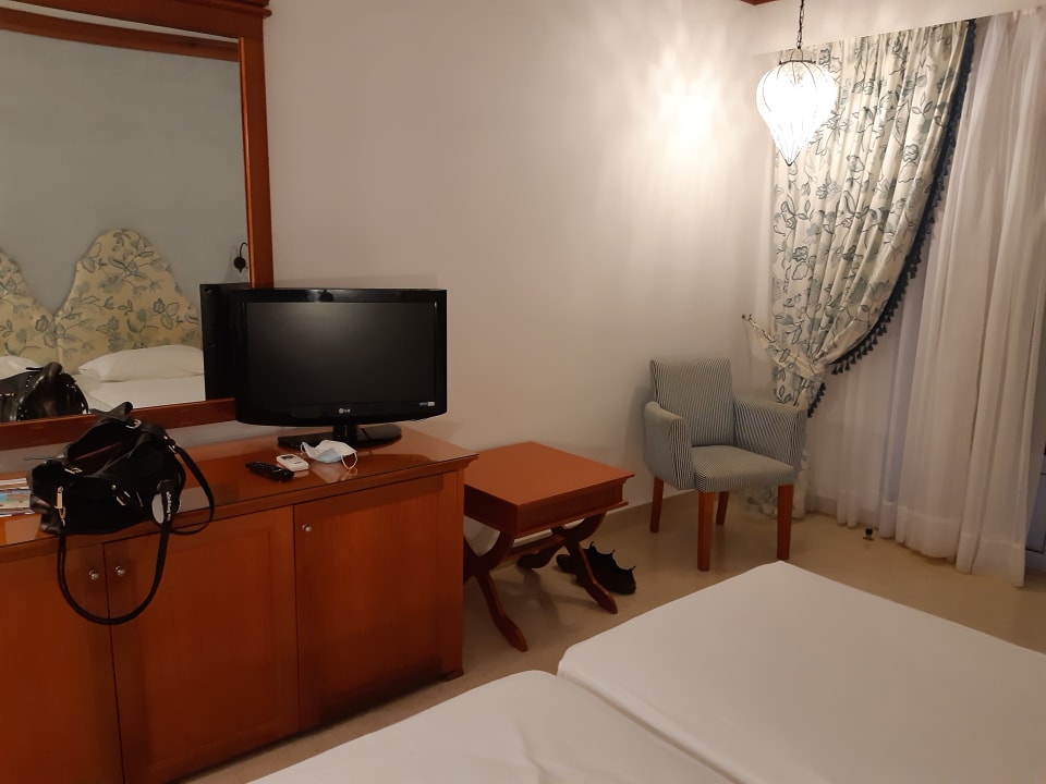 Zimmer Hotel Serita Beach