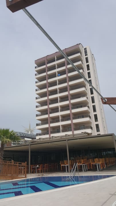 Außenansicht Saturn Palace Resort Hotel