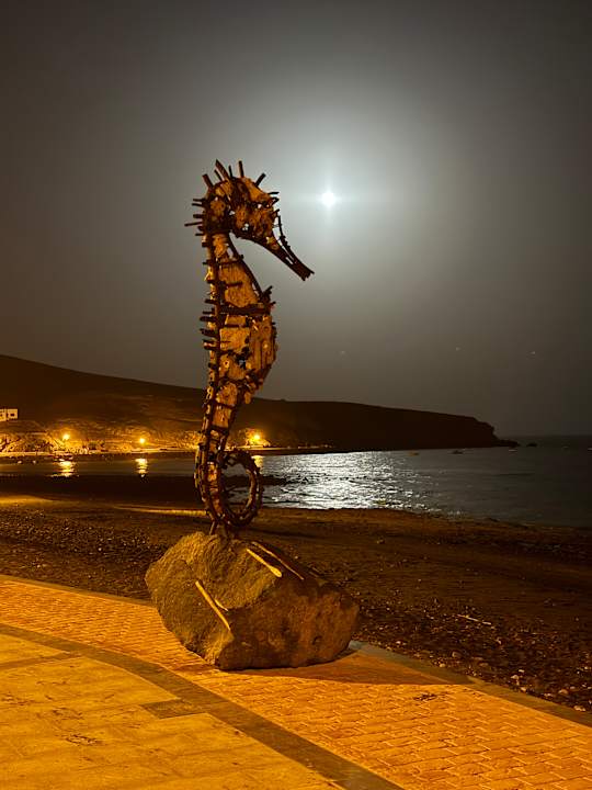 Strand R2 Romantic Fantasia Suites - Adults only