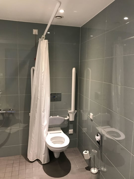 WC Super 8 by Wyndham Munich City West
