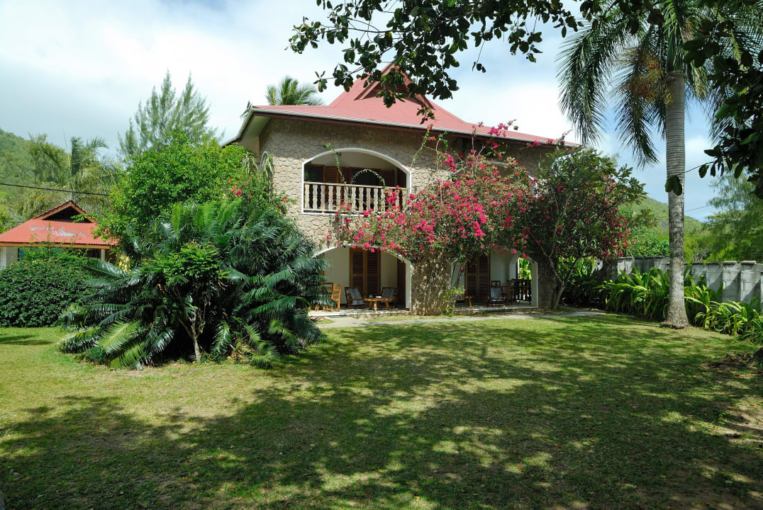 L'Hirondelle Guest House L'Hirondelle Self Catering Guest House
