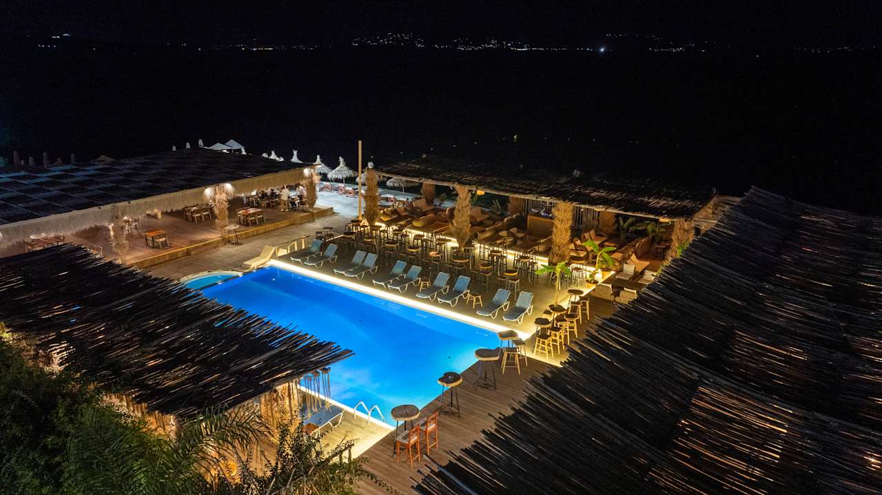 Außenansicht Grand Hotel Saranda