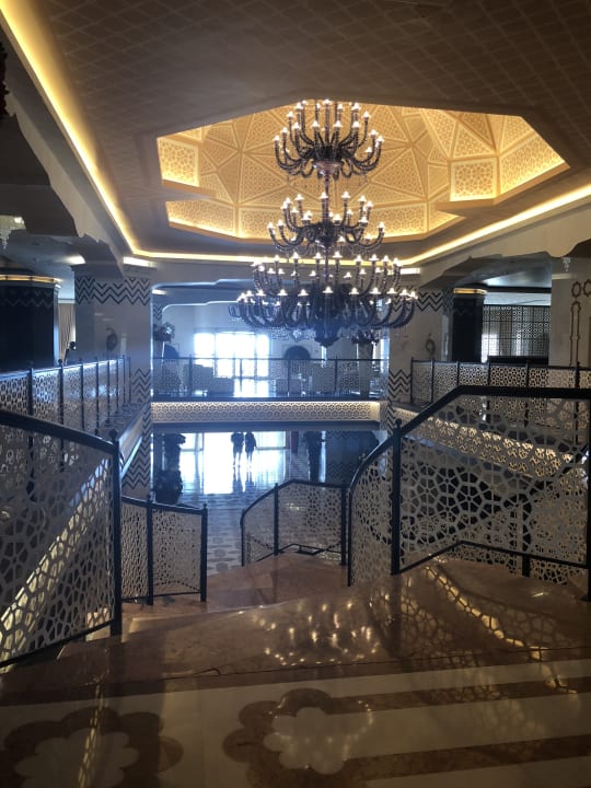 Lobby Royal Taj Mahal Hotel