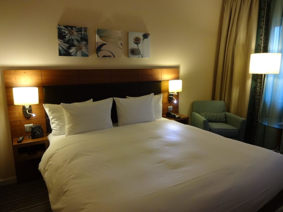 Doppelbett Hilton Garden Inn Frankfurt Airport