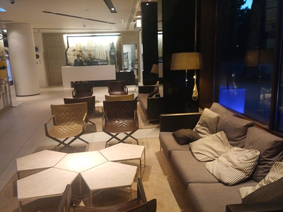 Lobby Hotel H10 London Waterloo