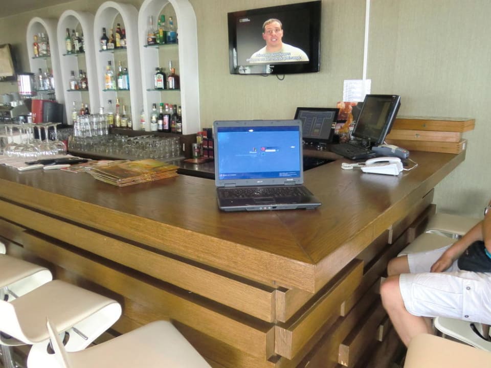 Internetanschluss mit Laptopnutzung gratis! The Noverian Scenic Crete 5 Star Hilltop Villa Resort & Spa