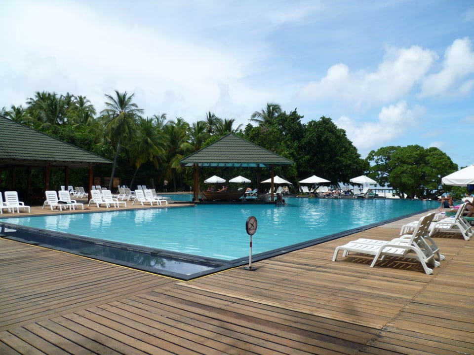 Pool mit Bar Adaaran Select Meedhupparu Island Resort - Premium All Inclusive