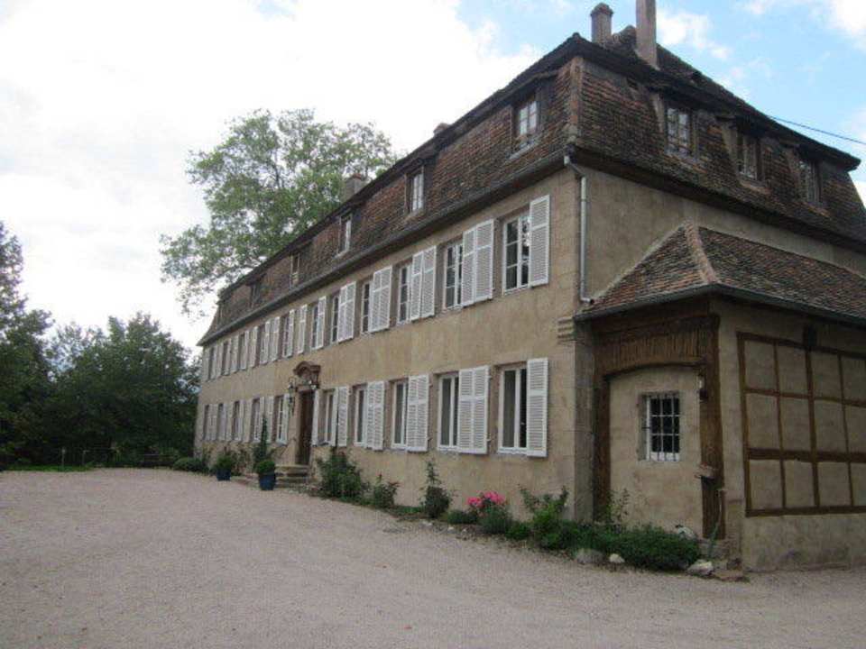 Vorderseite Hotel Château De Grunstein