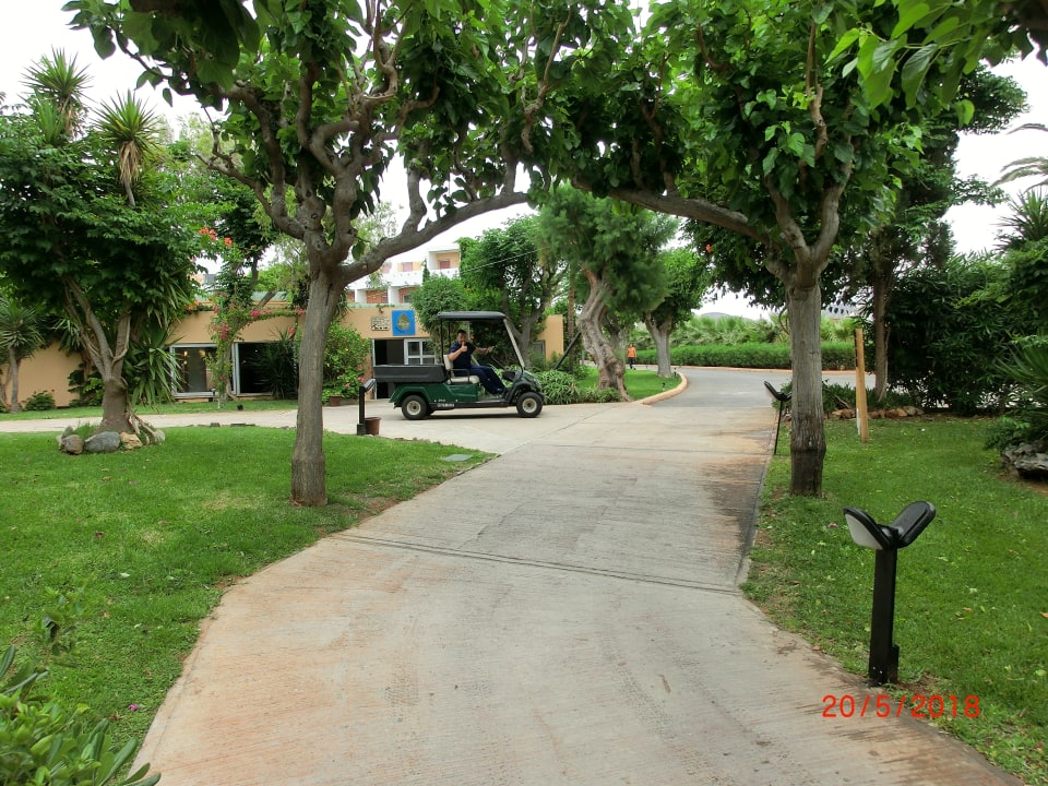 Garten Anissa Beach & Village