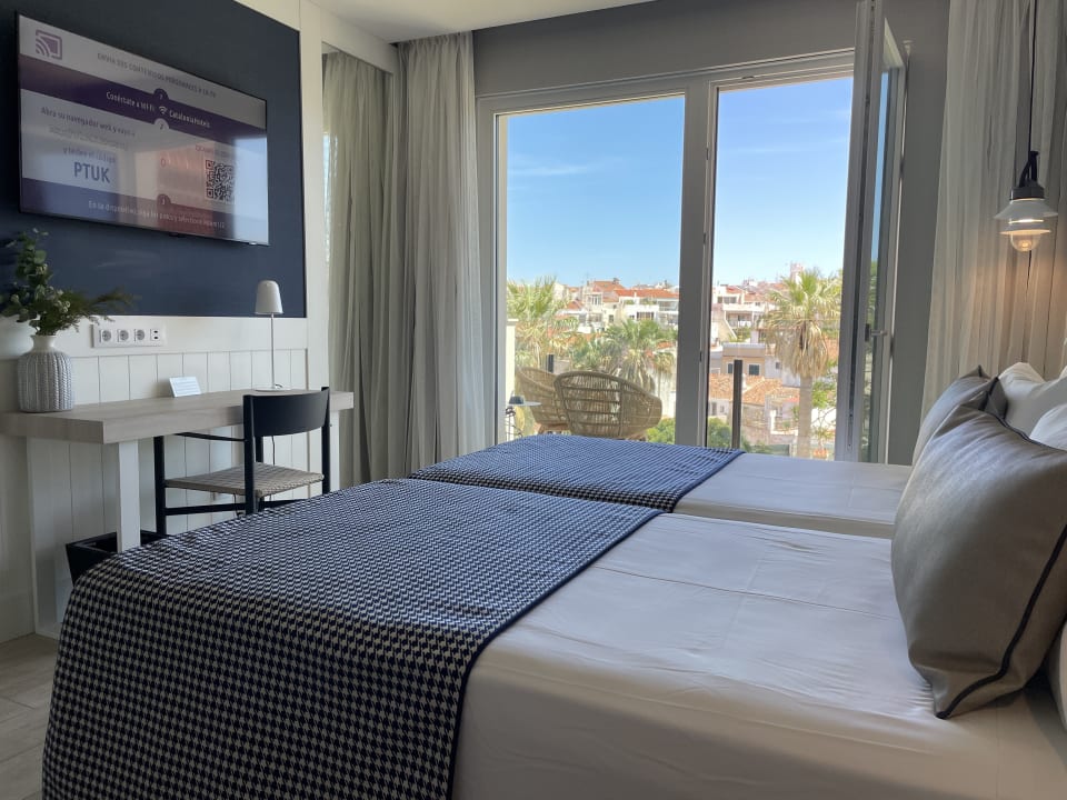 Zimmer Hotel Catalonia Mirador des Port