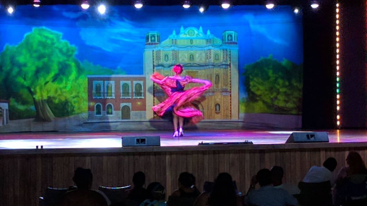 Show Grand Sirenis Riviera Maya Resort & Spa