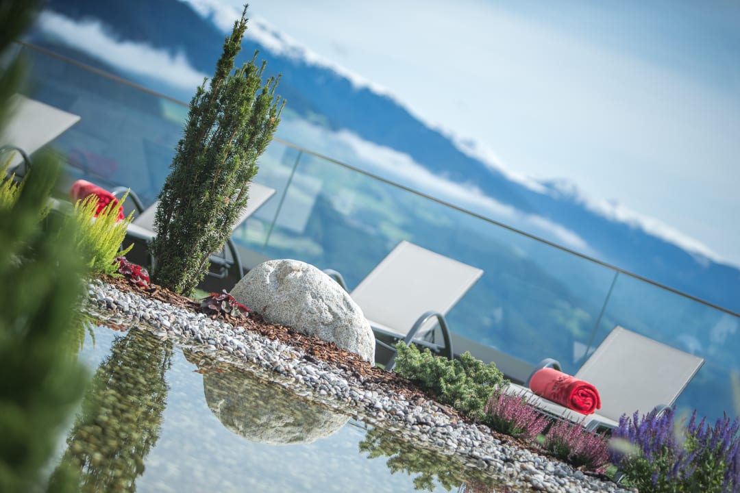 "Gartenanlage" Hotel Schönblick (Maranza / Meransen) • HolidayCheck