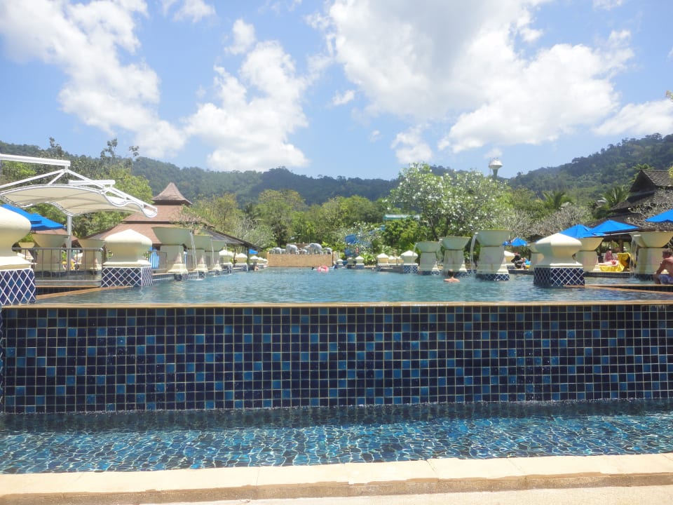 Pool Seaview Khao Lak Resort