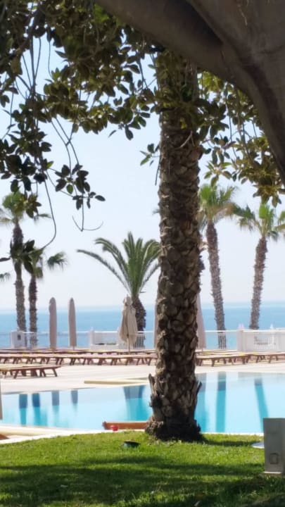 Mit Blick auf s Meer  Hotel Bel Azur Thalasso & Bungalows