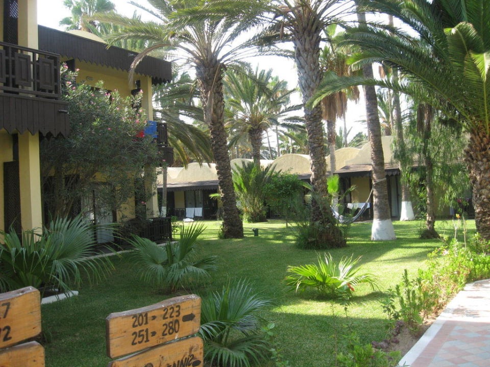 Garden... Hotel Paradis Palace