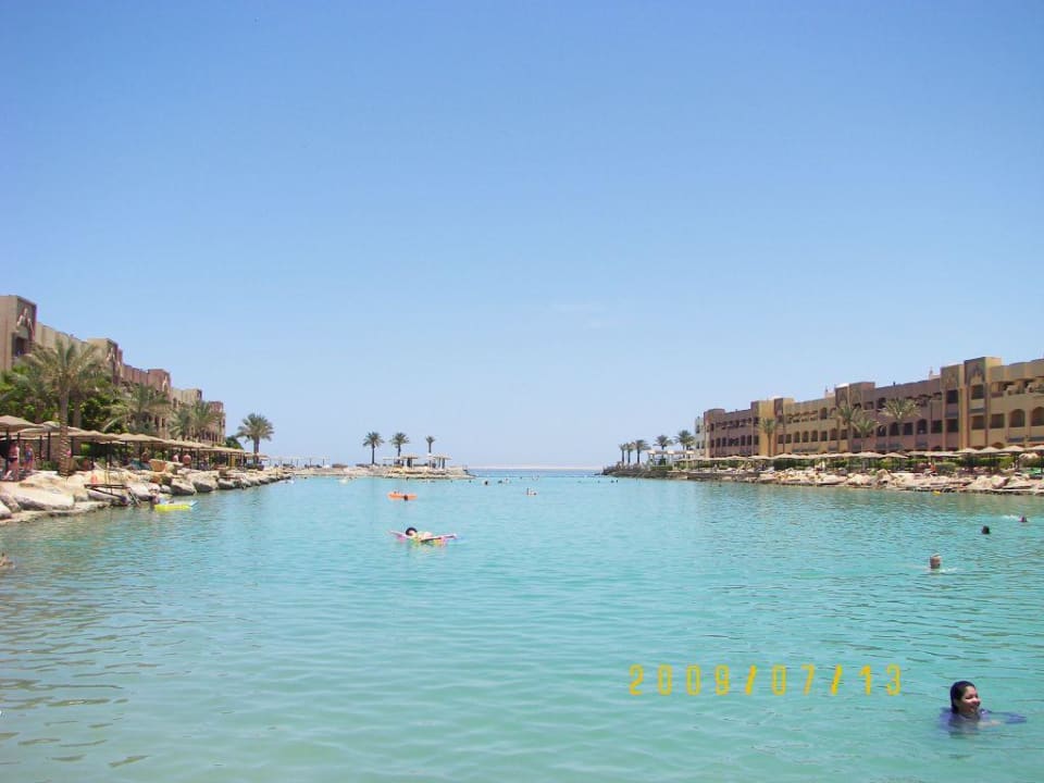 Widok na zatoke Sunny Days El Palacio Resort & Spa