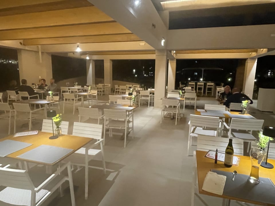 Gastro Anissa Beach & Village